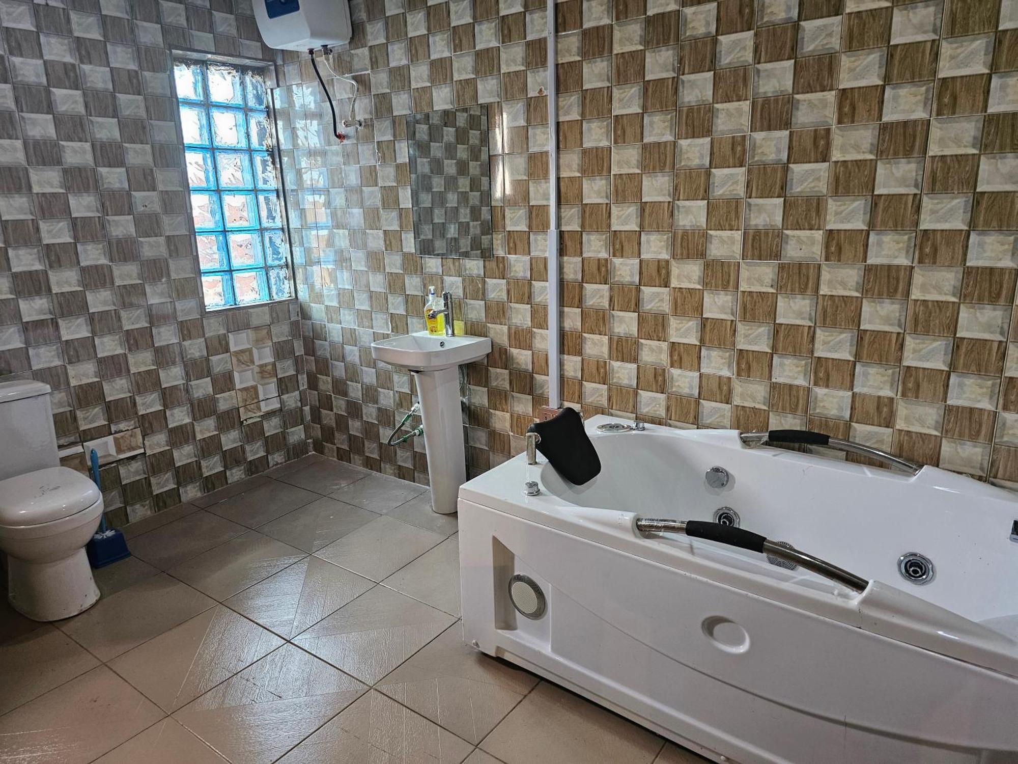 Bmh Hotel & Suites 이바단 외부 사진